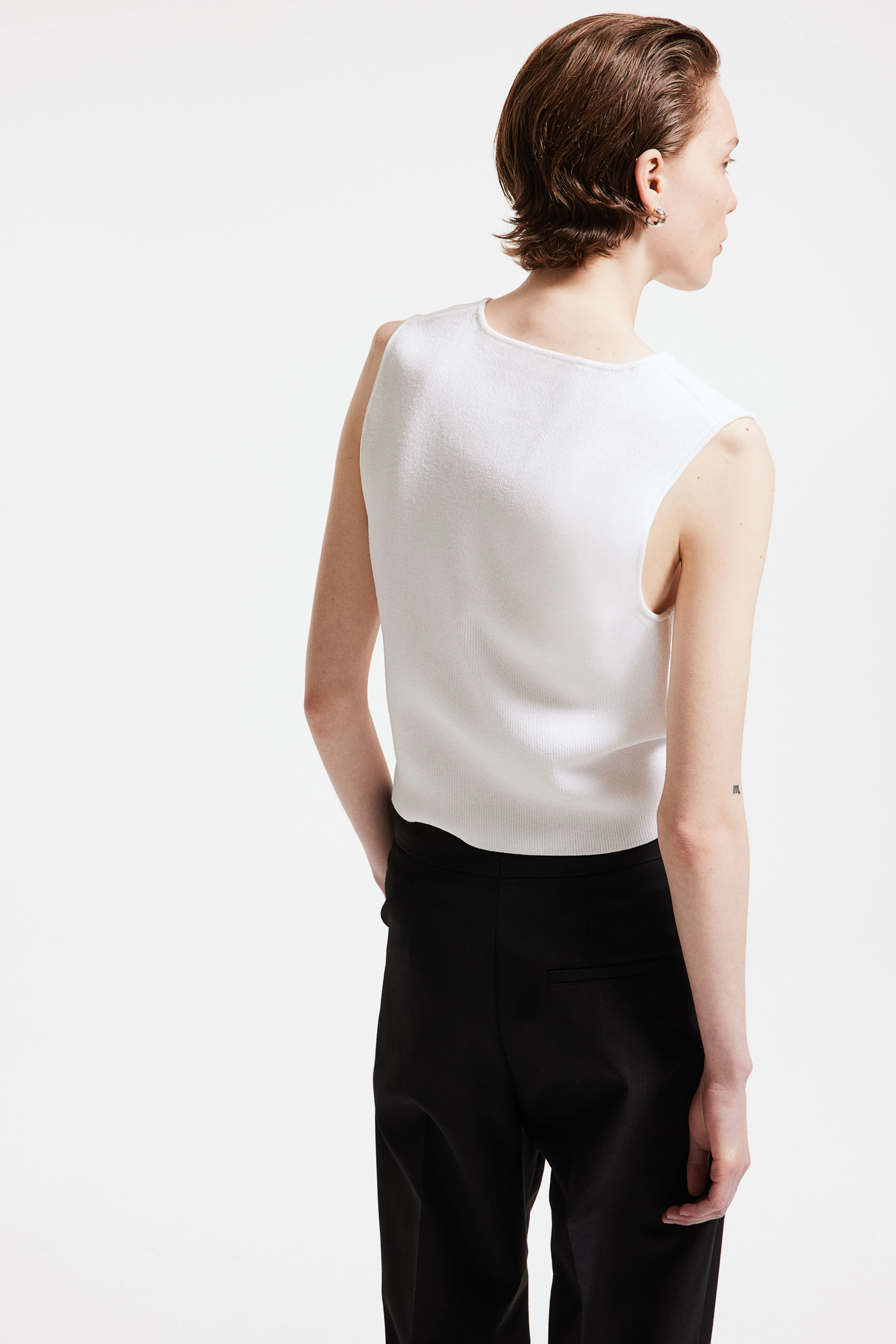 Asymmetric-neck vest top - Asymmetric neckline - Sleeveless - White - Ladies | H&M GB