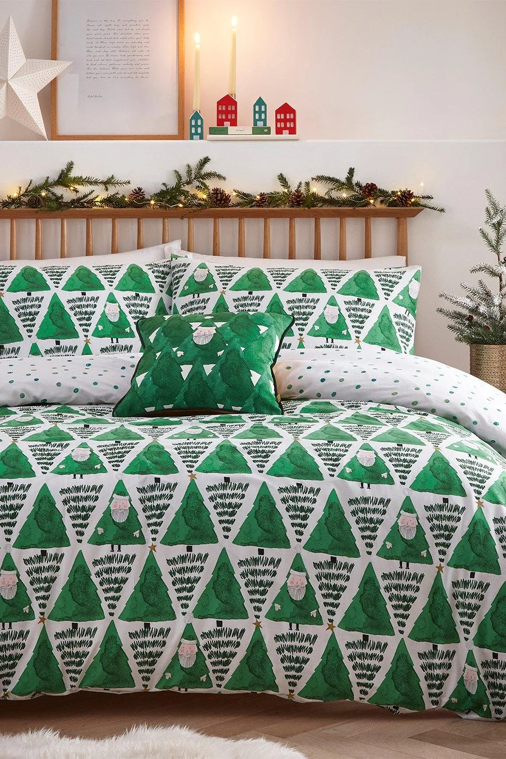 Bedding | Hide & Seek Santa Christmas Reversible Duvet Cover Set | Furn