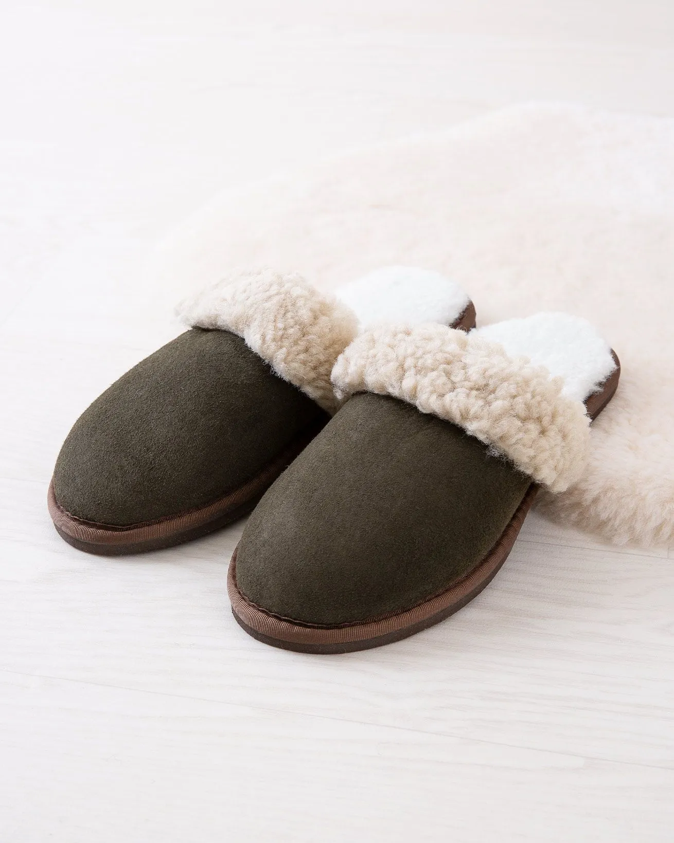 Celtic & Co. Sheepskin Turnback Mules