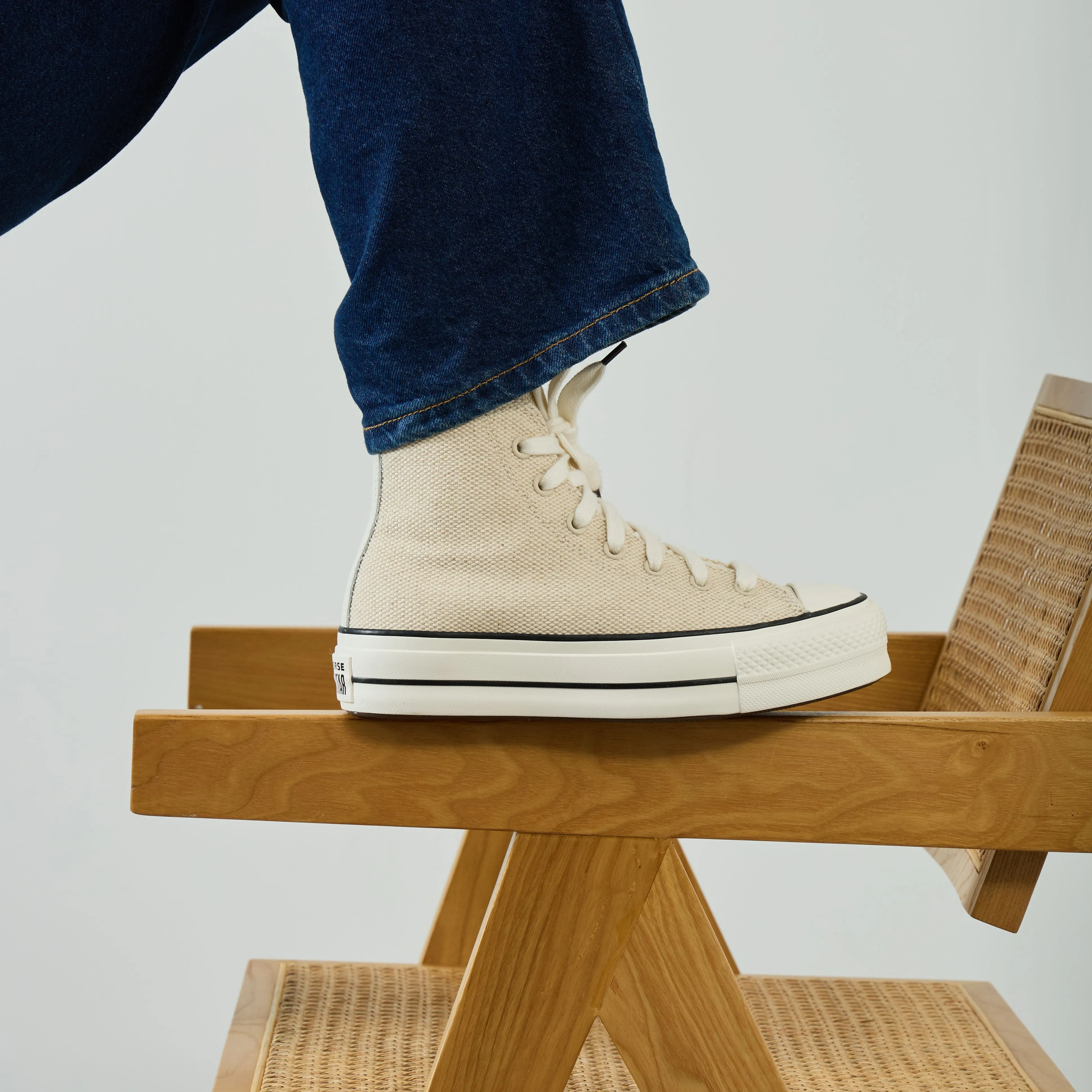 CONVERSE CHUCK TAYLOR ALL STAR LIFT HI