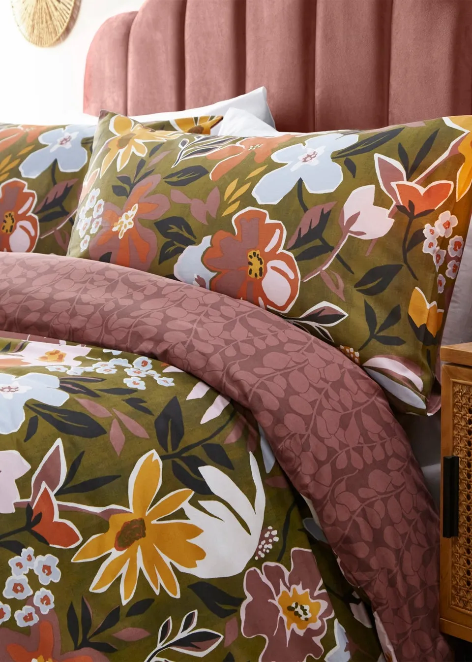 furn. Asterea Modern Floral Duvet Cover Set