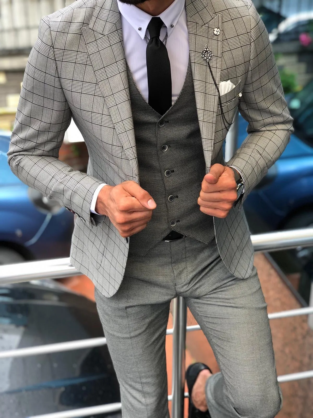 Greh Slim-Fit Plaid Suit Vest Gray