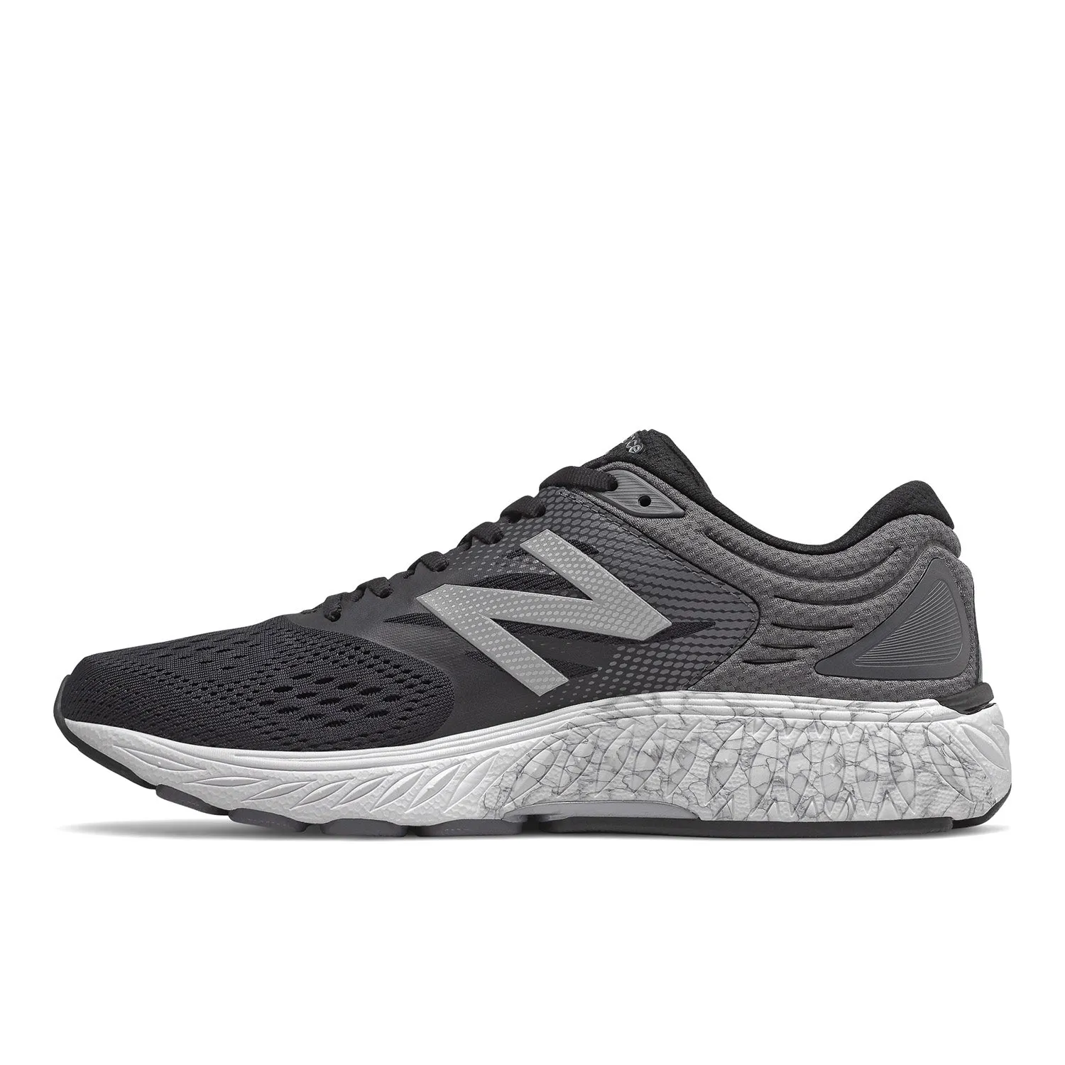 Men's New Balance 940v4 Color: Black with Magnet