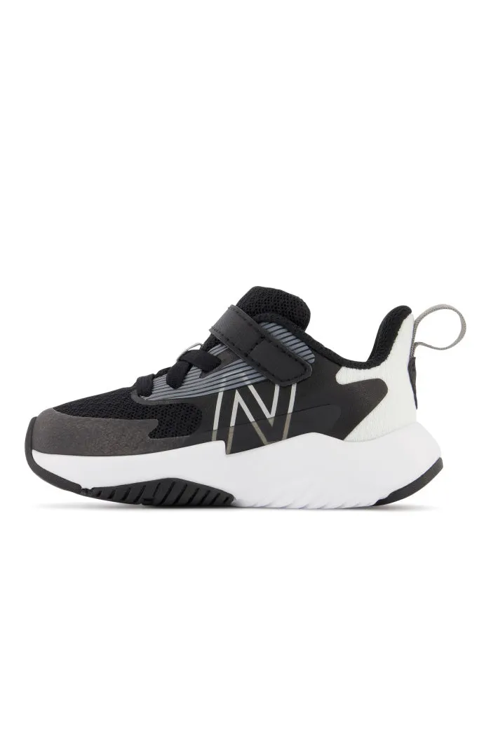 New Balance Toddler Rave Run v2 Bungee Lace with Top Strap in Black