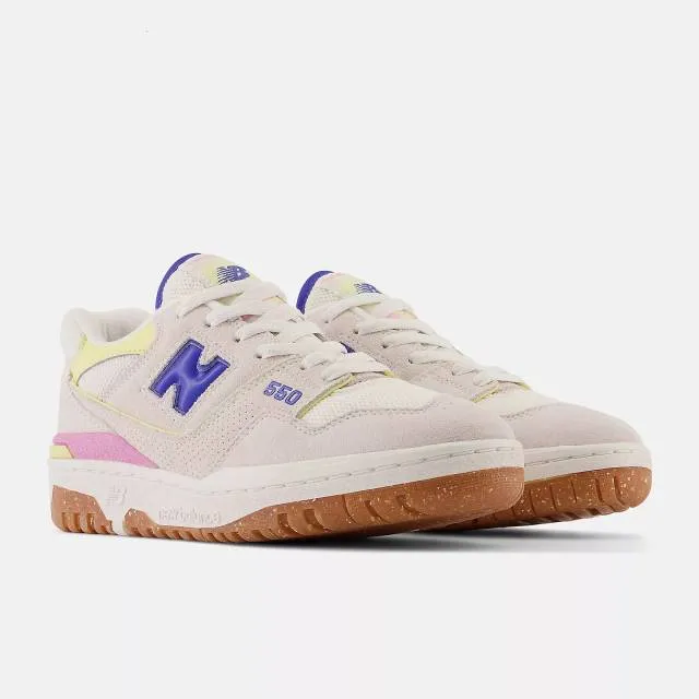 New Balance Women's 550 (Sea Salt Marine Blue/ Cream Pin...