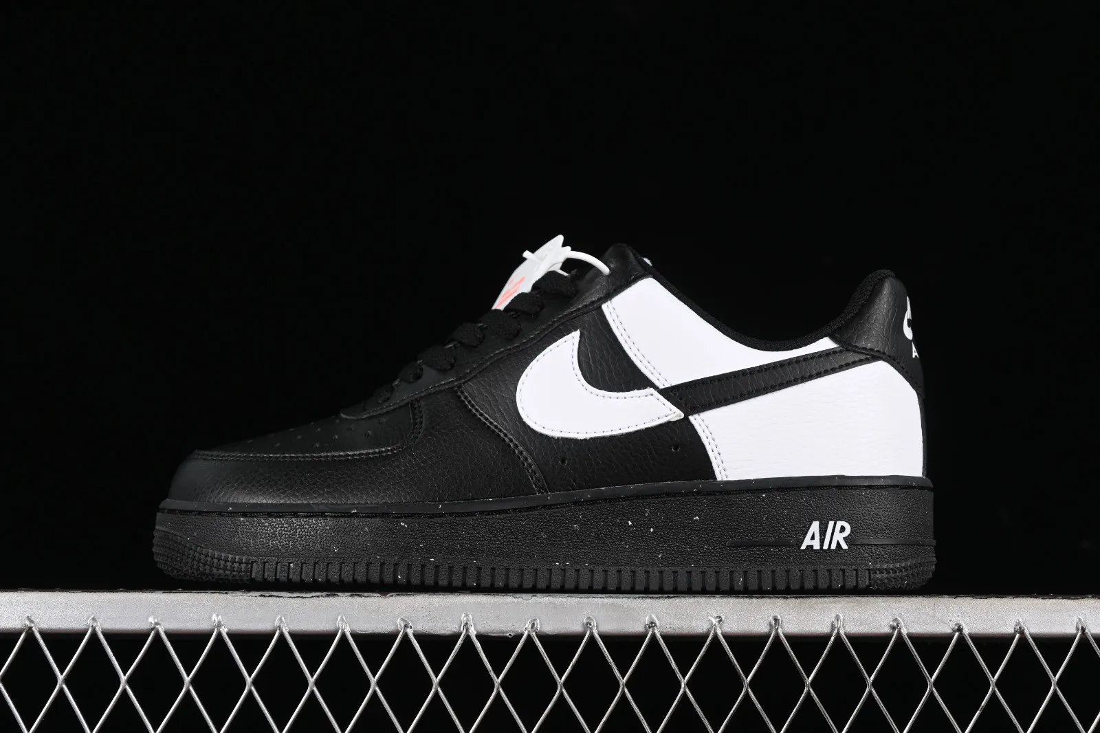 Nike Air Force 1 07 Low Black White HF9096-001