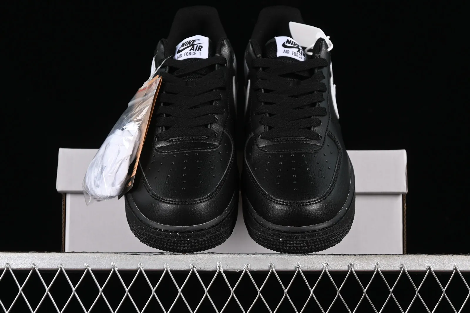 Nike Air Force 1 07 Low Black White HF9096-001