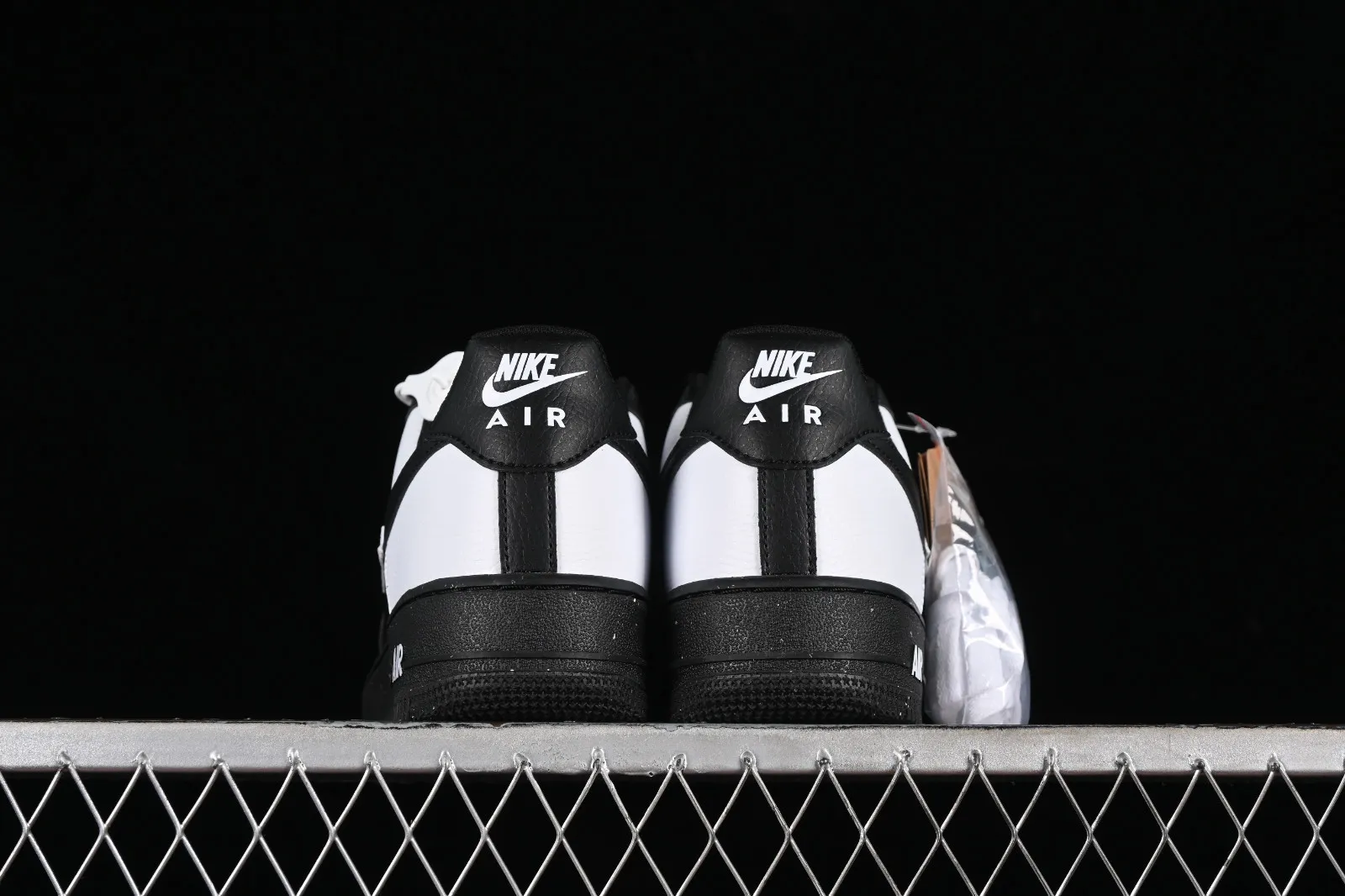 Nike Air Force 1 07 Low Black White HF9096-001