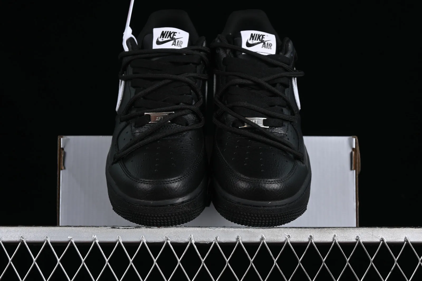 Nike Air Force 1 07 Low Black White ZH0316-018