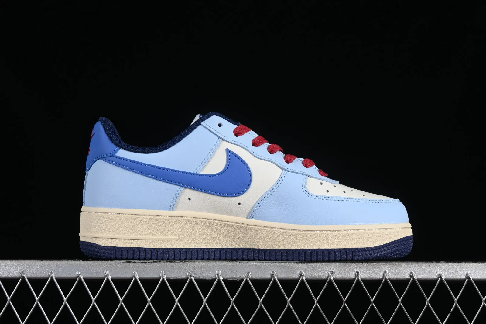 Nike Air Force 1 07 Low Joker Red Blue Red XL2402-333