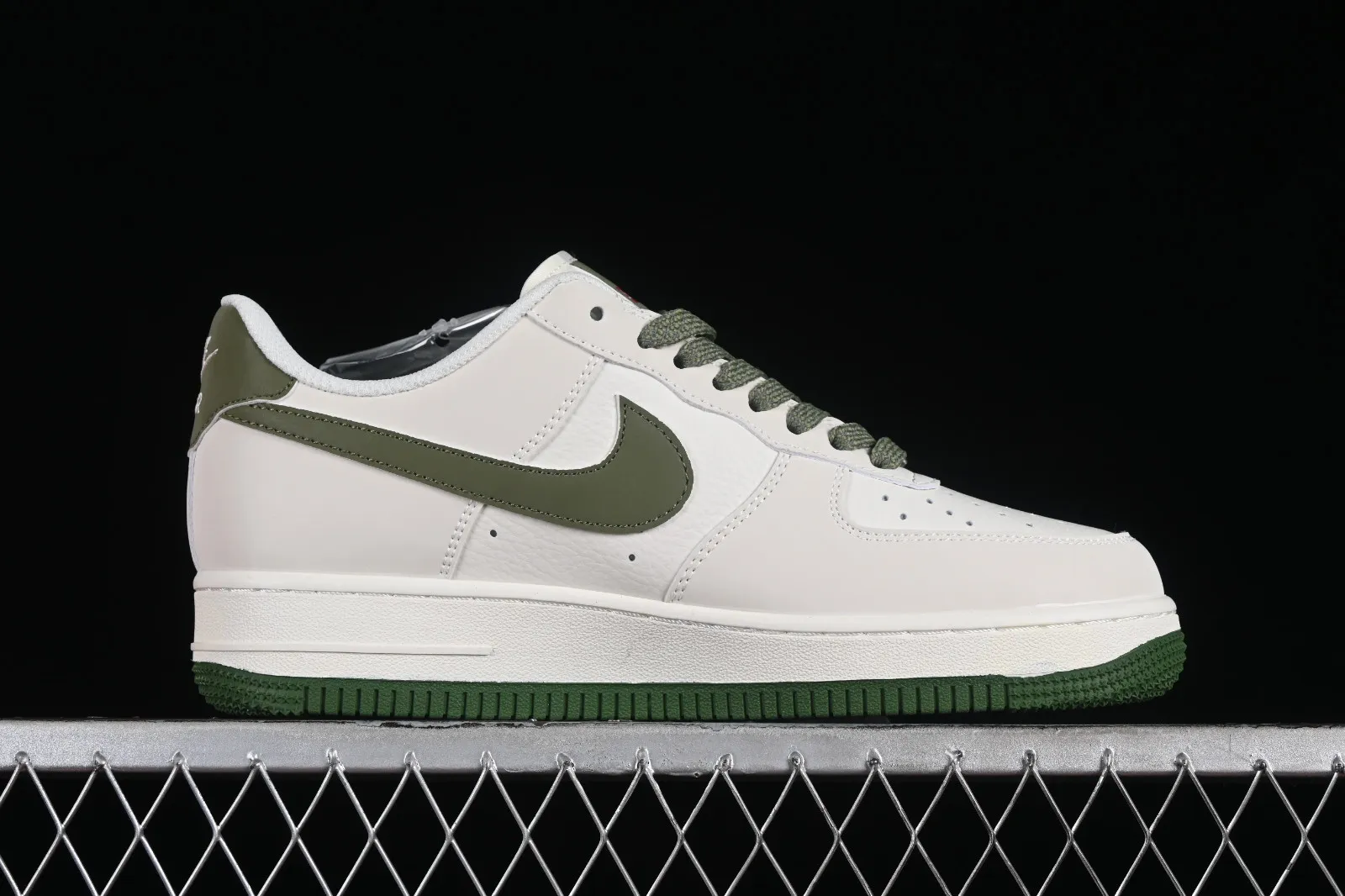 Nike Air Force 1 07 Low Supreme White Grey Green HD1968-008