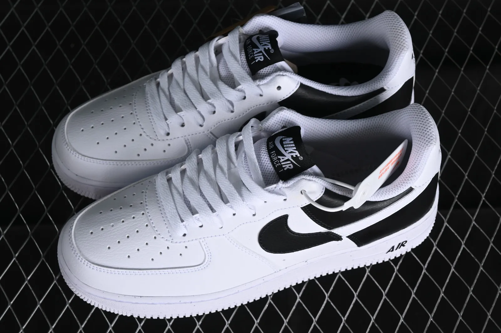 Nike Air Force 1 07 Low White Black HF9096-100