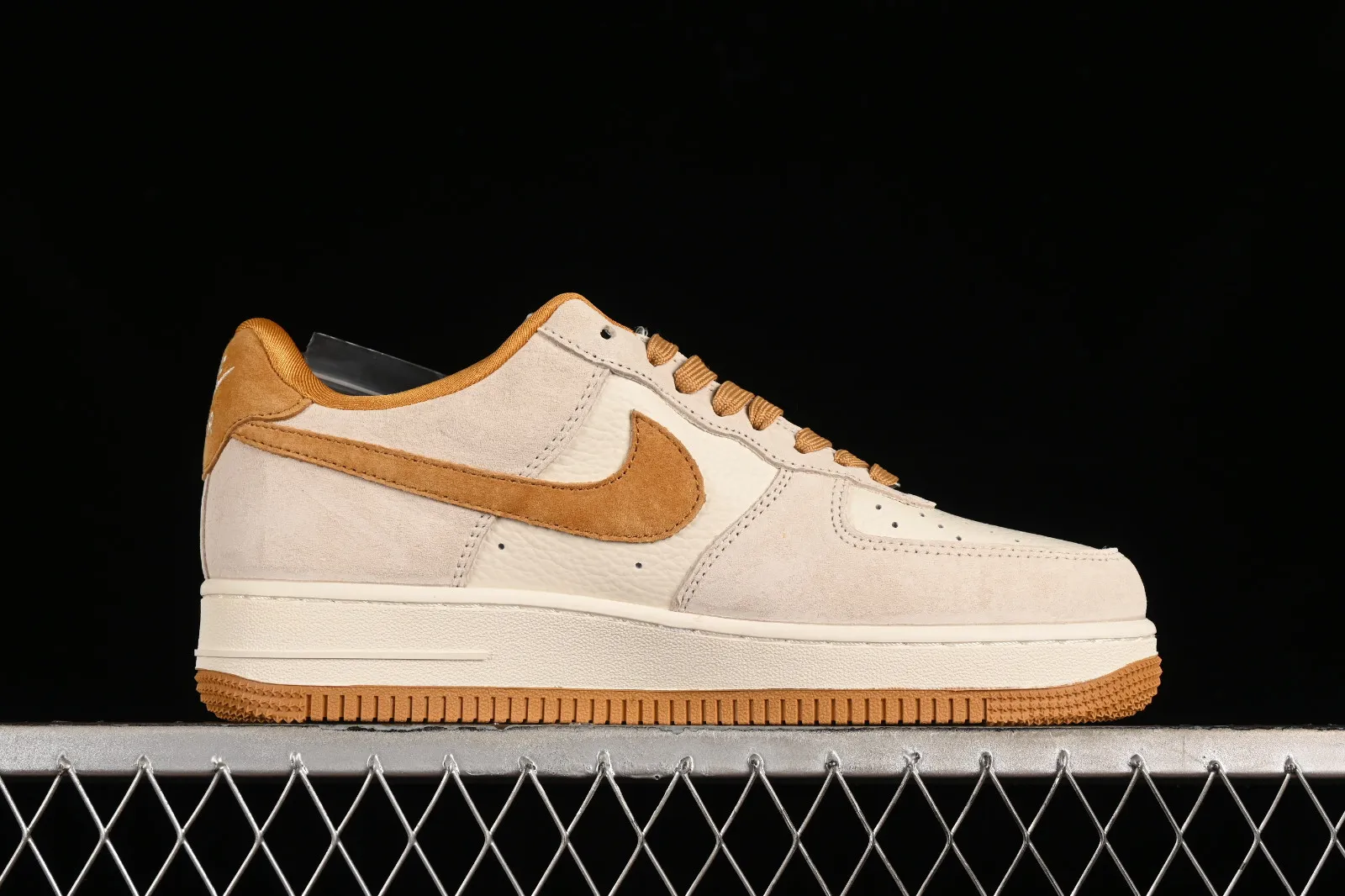 Stussy x Nike Air Force 1 07 Low Yellow Grey HD1968-020