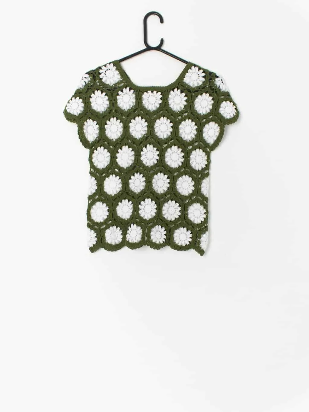 Vintage green crochet vest with a floral pattern – Small