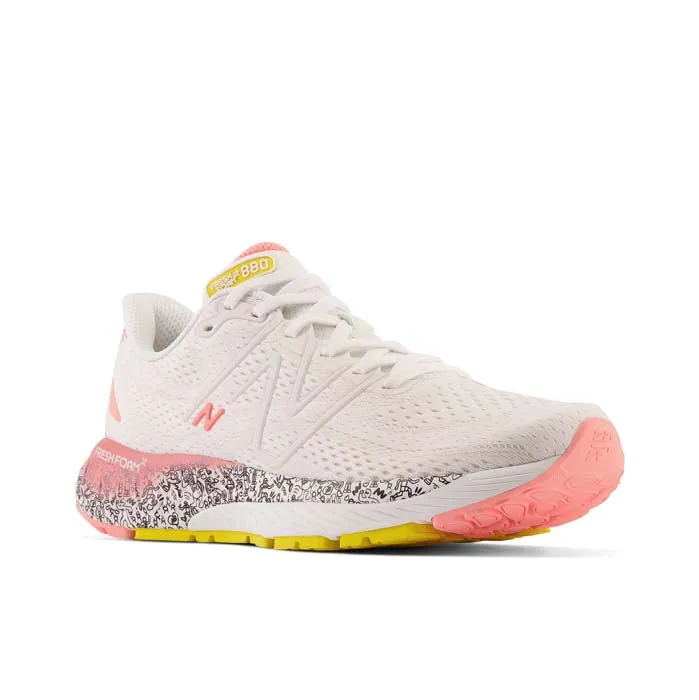 Womens New Balance Fresh Foam 880 V13 in White/Grapefruit